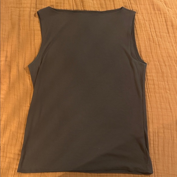 Abercrombie & Fitch Tops - Abercrombie & Fitch Dark Brown Ribbed Slash Top